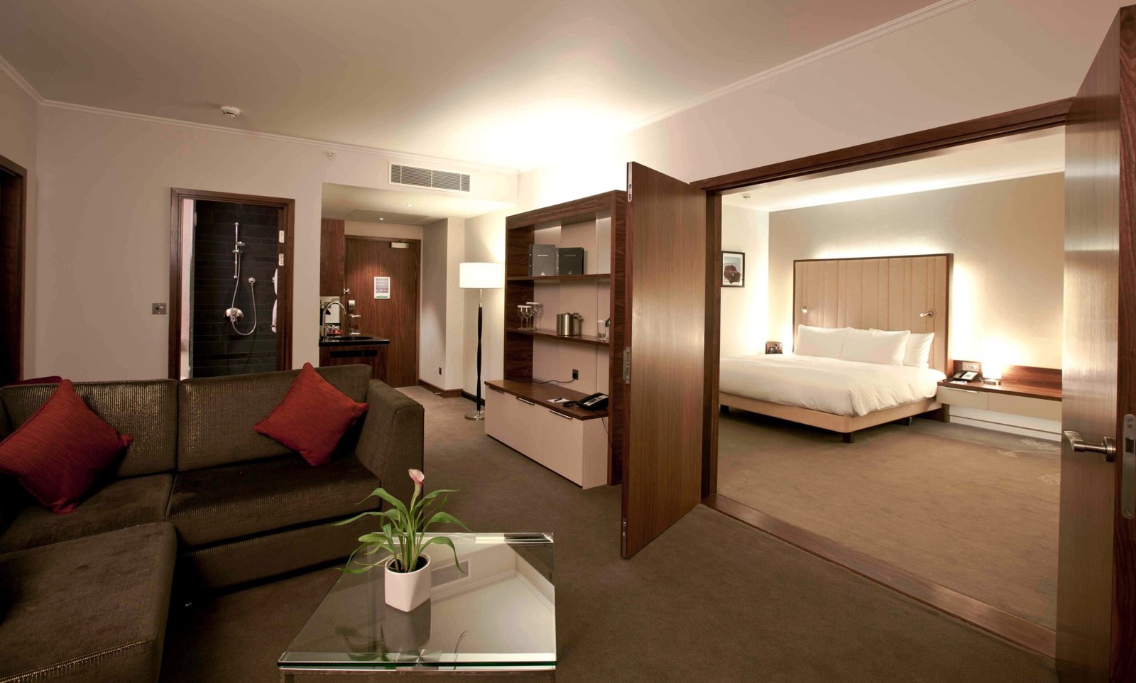 Suite - hilton-t5.co.uk