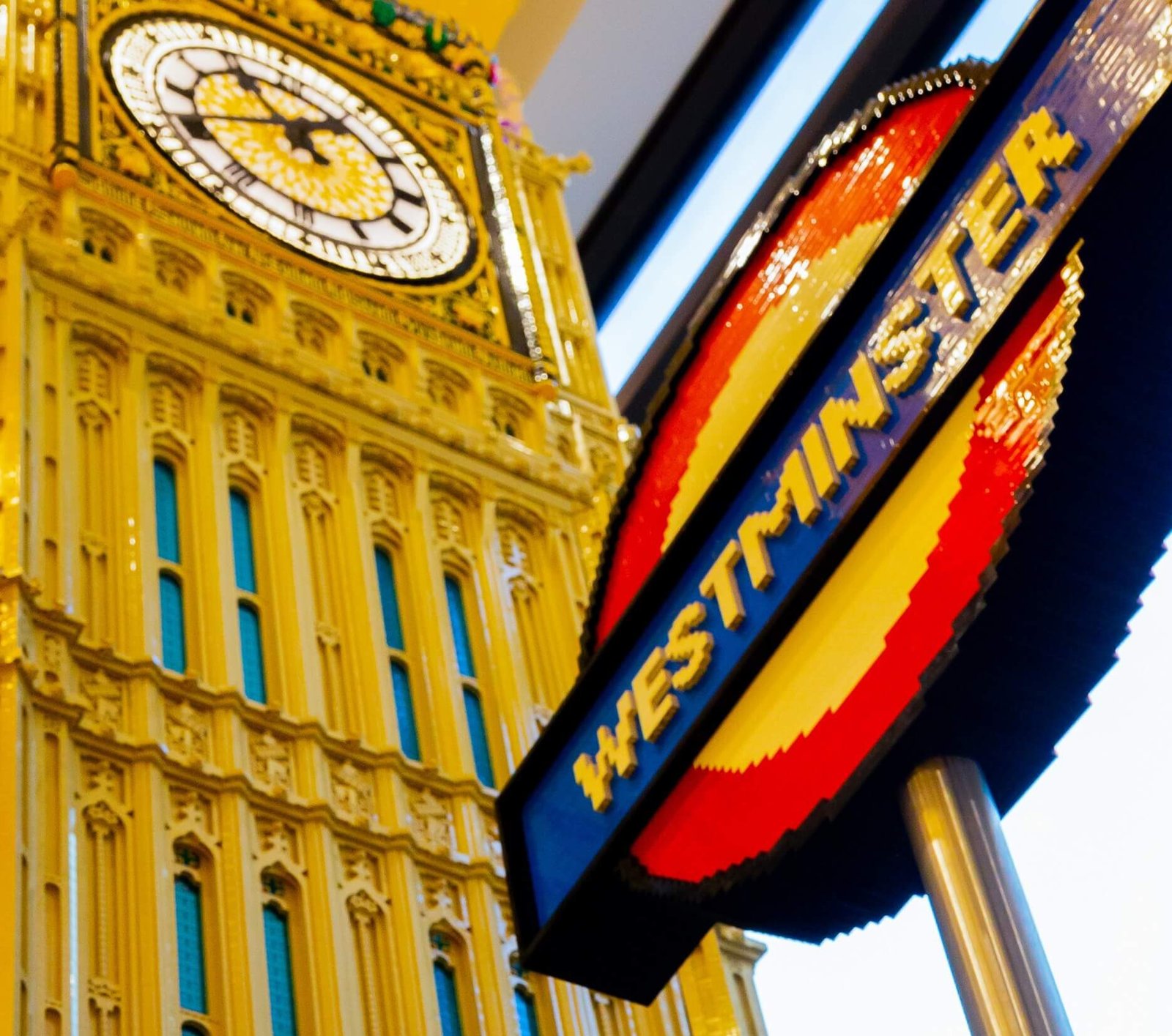London-Great-brittain27December2018LegoBigBenAnd - hilton-t5.co.uk Lego Westminster Sign