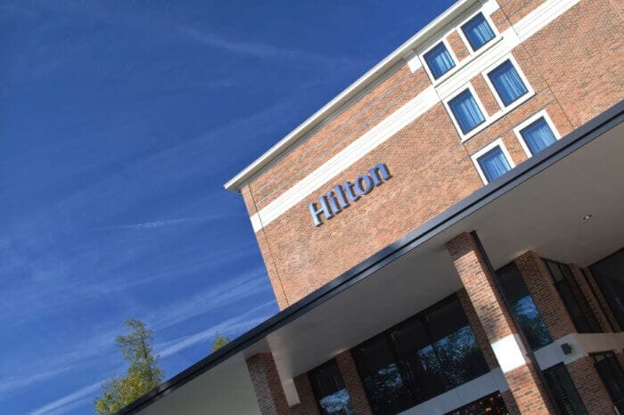 ExteriorNightDay 002 - hilton-t5.co.uk - hilton-t5.co.uk